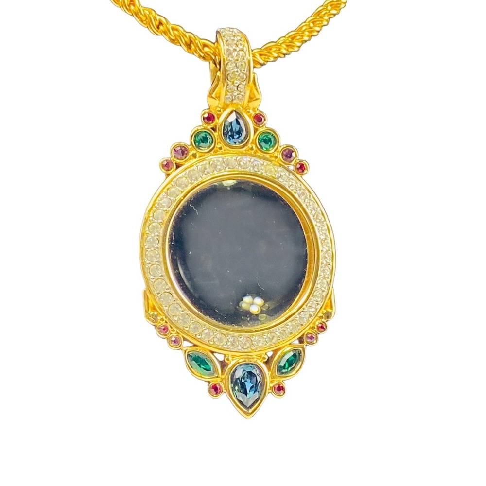 Retired Signed Swarovski Swan Goldtone Crystal Magnifying Glass Pendant Necklace